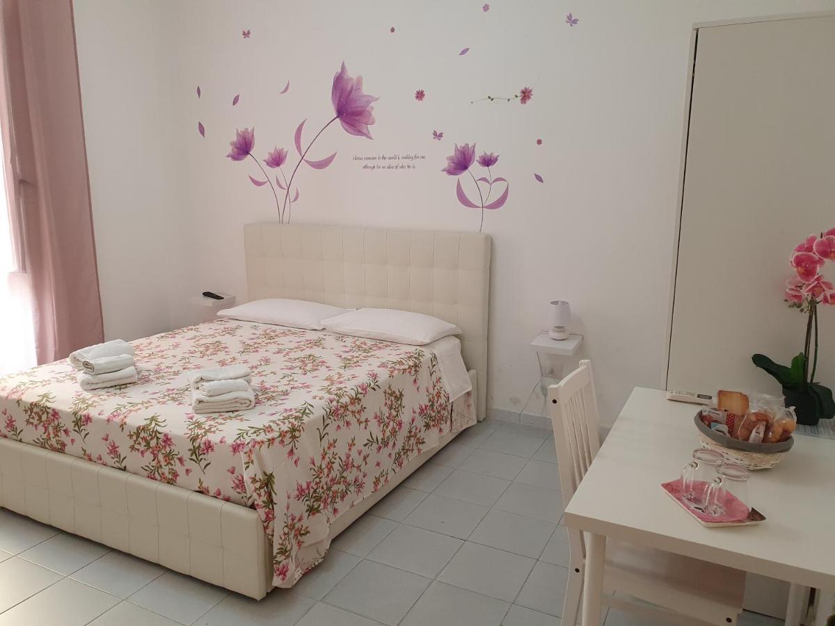 Bed and Breakfast Le Tre Orchidee Salerno Exteriér fotografie
