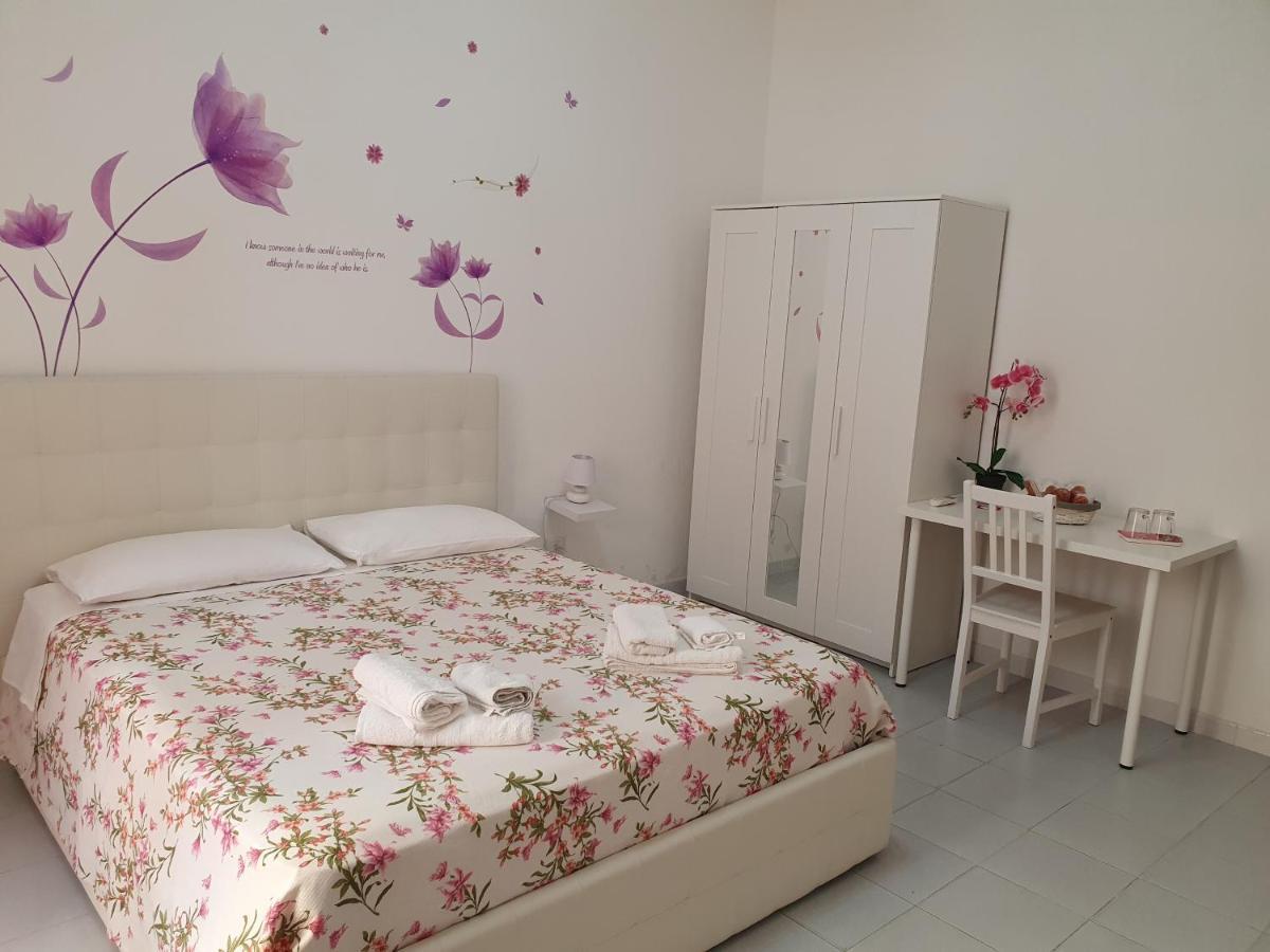 Bed and Breakfast Le Tre Orchidee Salerno Exteriér fotografie
