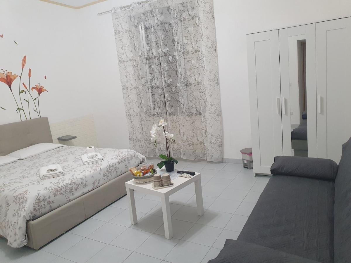 Bed and Breakfast Le Tre Orchidee Salerno Exteriér fotografie